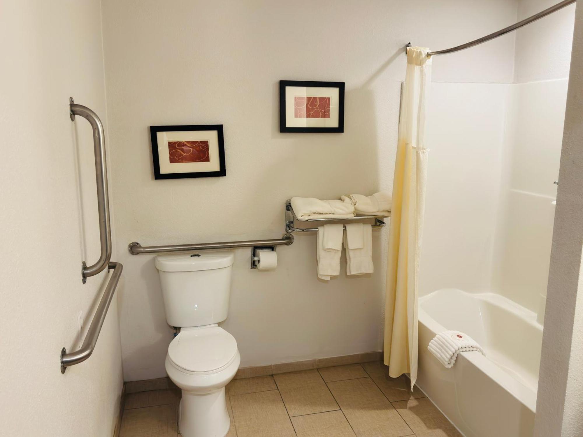 Comfort Suites Plymouth Near Us-30 Экстерьер фото