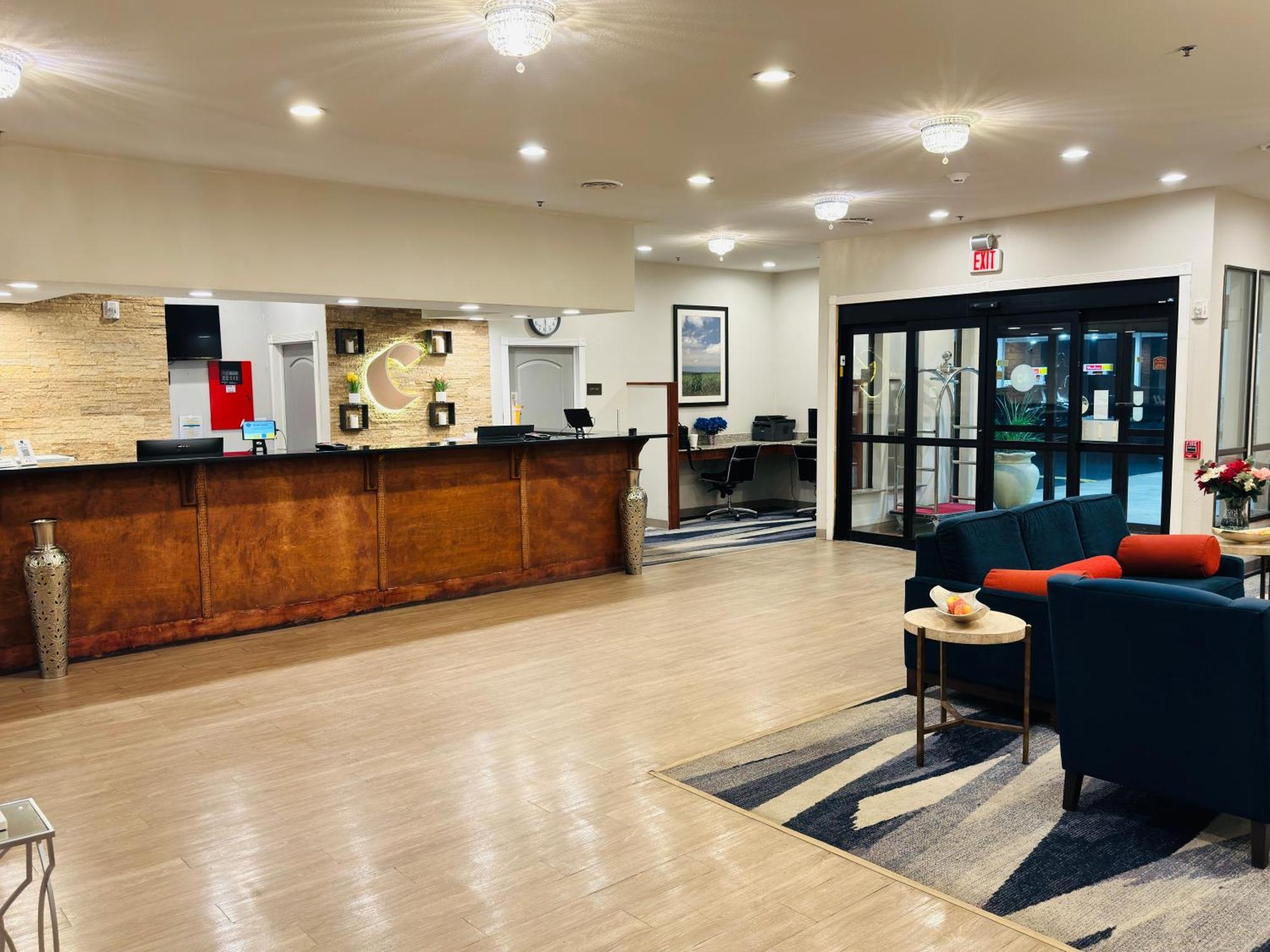 Comfort Suites Plymouth Near Us-30 Экстерьер фото